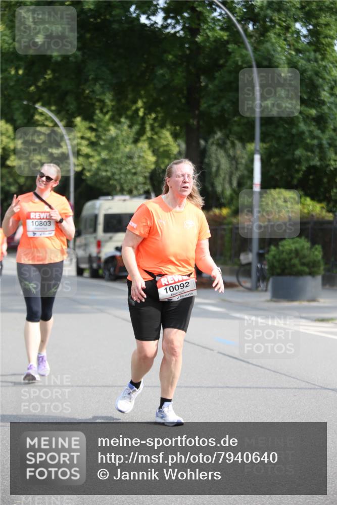 15.06.2025 - REWE Women's Run Jannik Wohlers http://msf.ph/oto/7940640 15.06.2025 09:58:23 Laufen 10803, 10092 meine-sportfotos.de