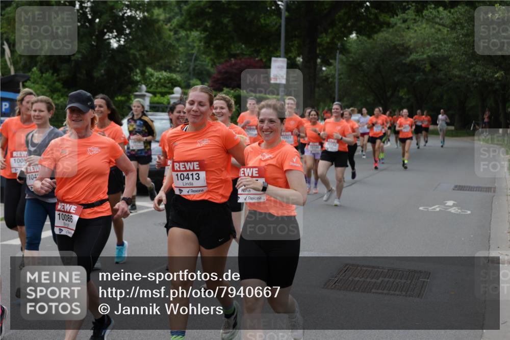 15.06.2025 - REWE Women's Run Jannik Wohlers http://msf.ph/oto/7940667 15.06.2025 08:27:57 Laufen 100, 104, 10086, 10413, 10421, 10150, 10732 meine-sportfotos.de