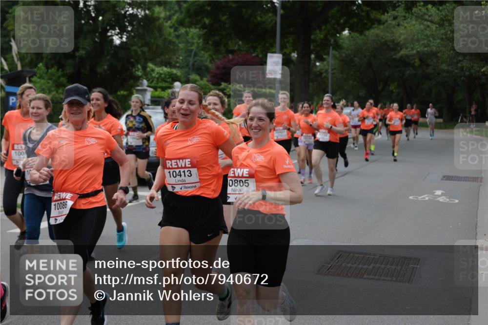 15.06.2025 - REWE Women's Run Jannik Wohlers http://msf.ph/oto/7940672 15.06.2025 08:27:57 Laufen 100, 10086, 10413, 0805, 10421, 10732 meine-sportfotos.de