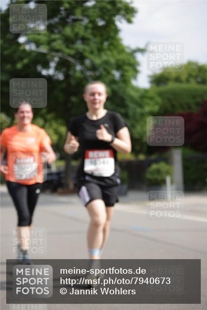 15.06.2025 - REWE Women's Run Jannik Wohlers http://msf.ph/oto/7940673 15.06.2025 08:45:32 Laufen  meine-sportfotos.de