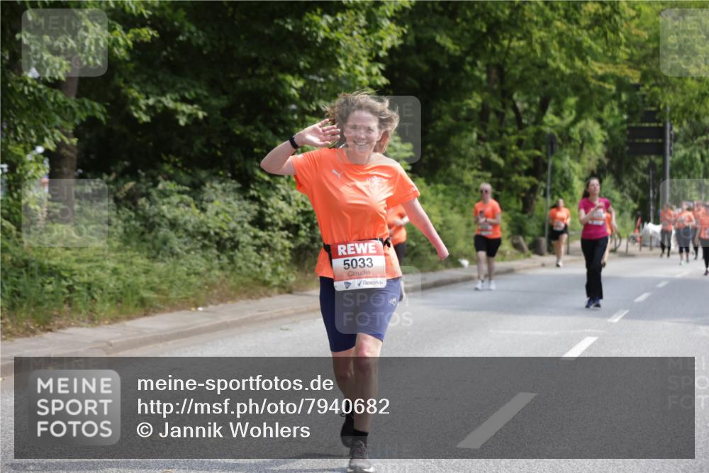 15.06.2025 - REWE Women's Run Jannik Wohlers http://msf.ph/oto/7940682 15.06.2025 10:15:11 Laufen 5033 meine-sportfotos.de