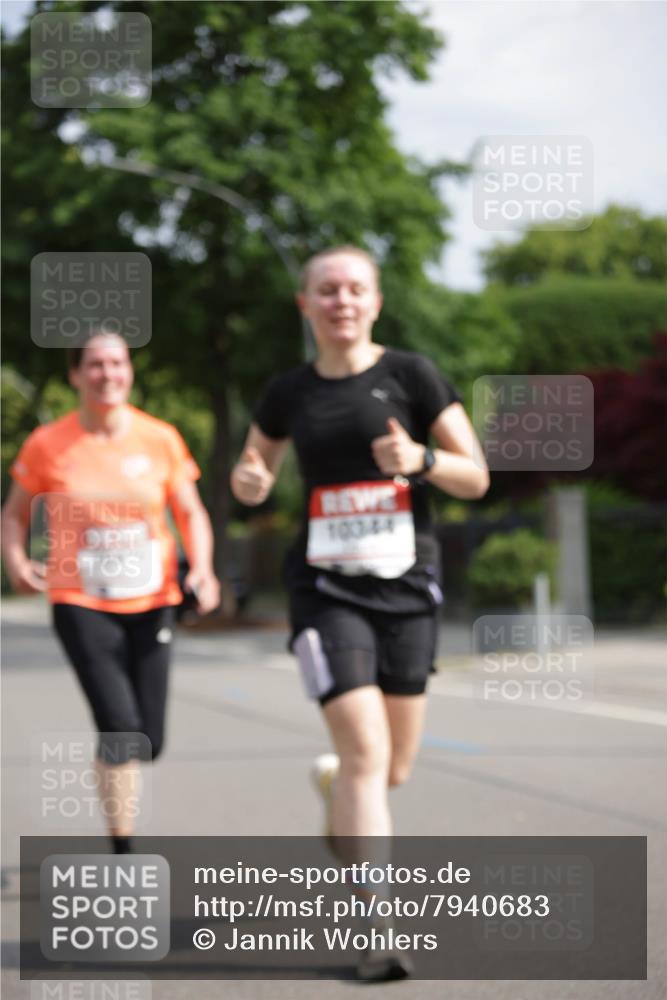 15.06.2025 - REWE Women's Run Jannik Wohlers http://msf.ph/oto/7940683 15.06.2025 08:45:33 Laufen 0344 meine-sportfotos.de