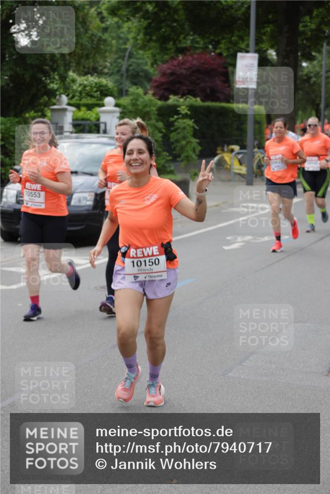 15.06.2025 - REWE Women's Run Jannik Wohlers http://msf.ph/oto/7940717 15.06.2025 08:28:02 Laufen 10553, 10150, 1063 meine-sportfotos.de