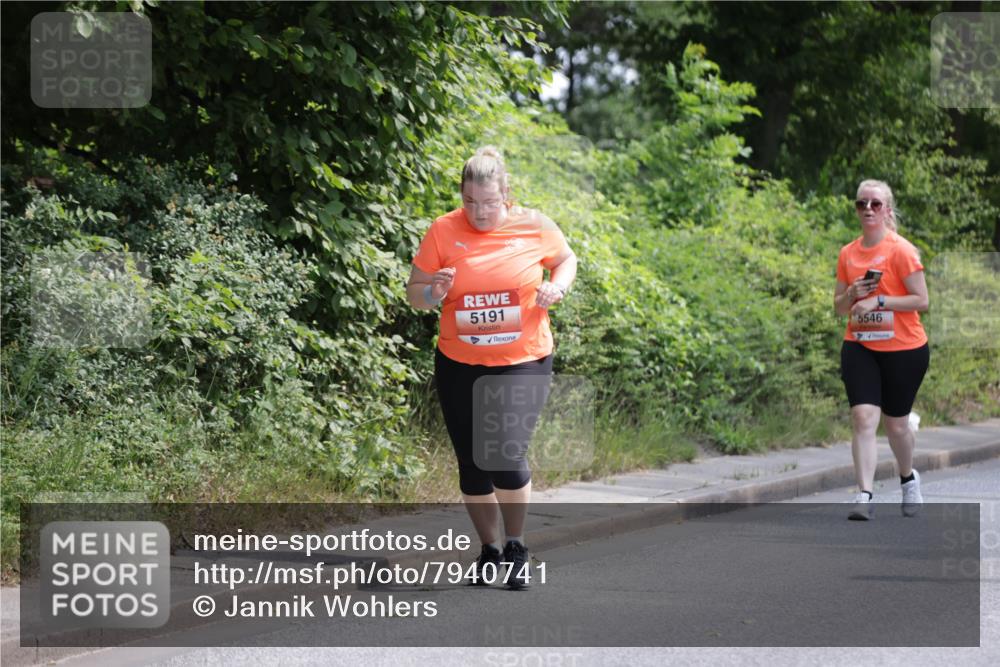 15.06.2025 - REWE Women's Run Jannik Wohlers http://msf.ph/oto/7940741 15.06.2025 10:15:12 Laufen 5191, 5546 meine-sportfotos.de