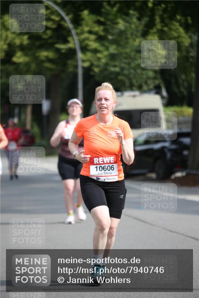 15.06.2025 - REWE Women's Run Jannik Wohlers http://msf.ph/oto/7940746 15.06.2025 09:58:27 Laufen 10606 meine-sportfotos.de