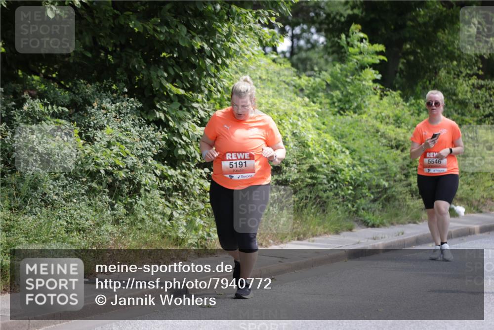 15.06.2025 - REWE Women's Run Jannik Wohlers http://msf.ph/oto/7940772 15.06.2025 10:15:13 Laufen 5191, 5546 meine-sportfotos.de