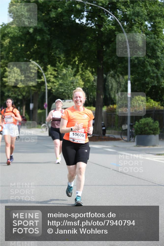 15.06.2025 - REWE Women's Run Jannik Wohlers http://msf.ph/oto/7940794 15.06.2025 09:58:29 Laufen 10545, 10606 meine-sportfotos.de