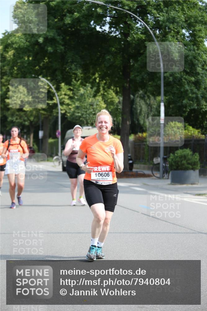 15.06.2025 - REWE Women's Run Jannik Wohlers http://msf.ph/oto/7940804 15.06.2025 09:58:29 Laufen 10606 meine-sportfotos.de