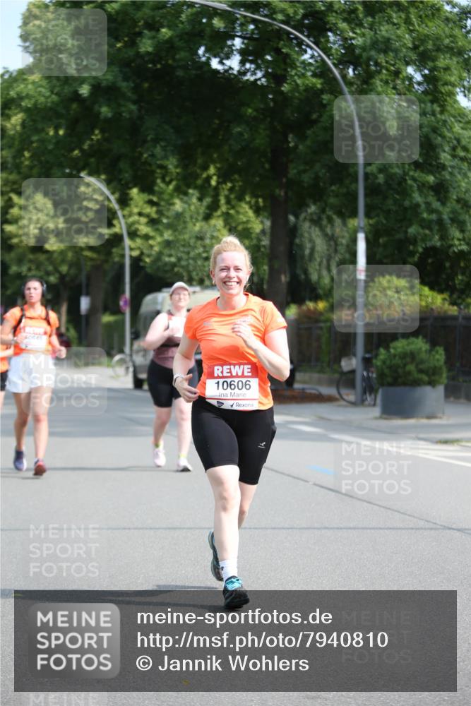 15.06.2025 - REWE Women's Run Jannik Wohlers http://msf.ph/oto/7940810 15.06.2025 09:58:29 Laufen 10606 meine-sportfotos.de