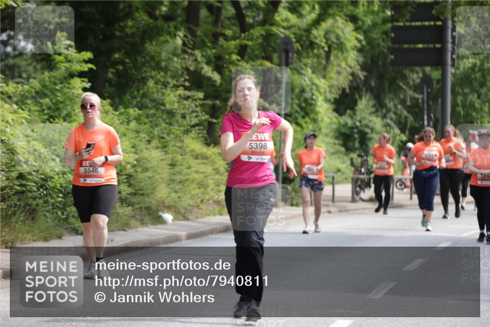 15.06.2025 - REWE Women's Run Jannik Wohlers http://msf.ph/oto/7940811 15.06.2025 10:15:14 Laufen 5546, 5398 meine-sportfotos.de