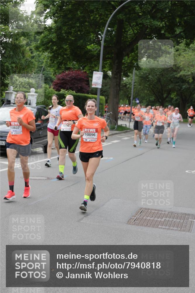 15.06.2025 - REWE Women's Run Jannik Wohlers http://msf.ph/oto/7940818 15.06.2025 08:28:05 Laufen 043, 10837, 0721, 103, 10096 meine-sportfotos.de