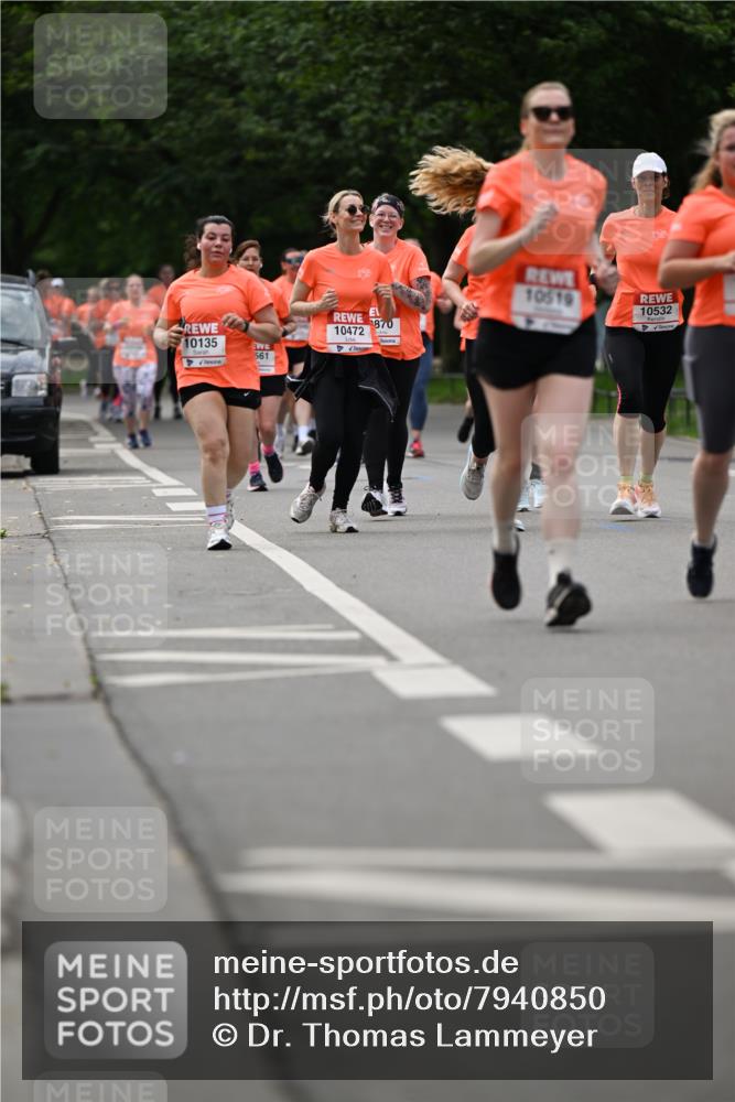 15.06.2025 - REWE Women's Run Dr. Thomas Lammeyer http://msf.ph/oto/7940850 15.06.2025 09:21:05 Laufen 10135, 561, 10519, 10532, 870, 10472 meine-sportfotos.de