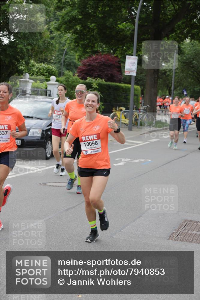 15.06.2025 - REWE Women's Run Jannik Wohlers http://msf.ph/oto/7940853 15.06.2025 08:28:05 Laufen 837, 43, 10721, 10096 meine-sportfotos.de