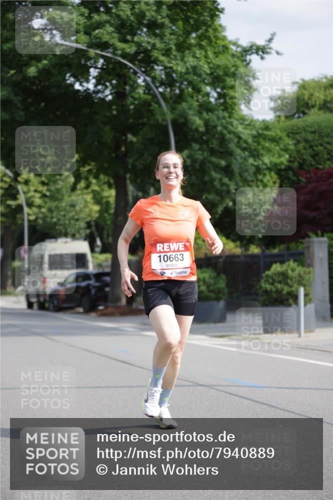 15.06.2025 - REWE Women's Run Jannik Wohlers http://msf.ph/oto/7940889 15.06.2025 08:45:37 Laufen 10663 meine-sportfotos.de