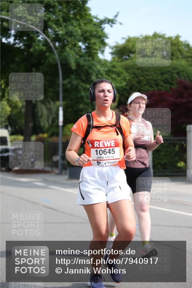 15.06.2025 - REWE Women's Run Jannik Wohlers http://msf.ph/oto/7940917 15.06.2025 09:58:33 Laufen 10645, 10287 meine-sportfotos.de