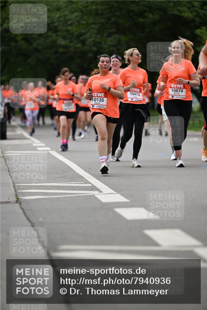 15.06.2025 - REWE Women's Run Dr. Thomas Lammeyer http://msf.ph/oto/7940936 15.06.2025 09:21:07 Laufen 10674, 10472, 10135 meine-sportfotos.de