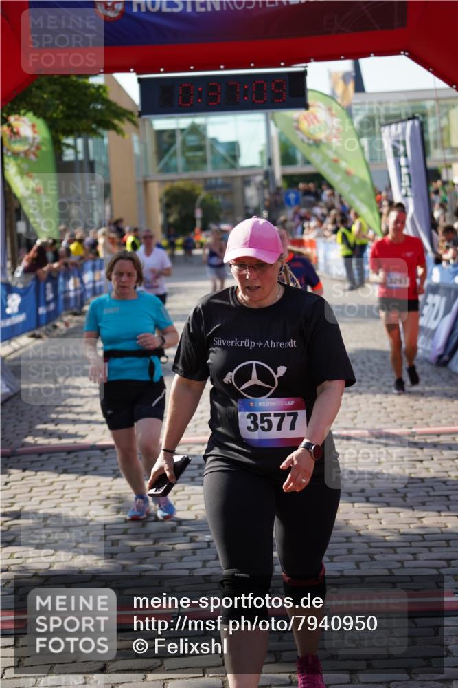 13.06.2025 - Holstenköstenlauf Felixshl http://msf.ph/oto/7940950 13.06.2025 18:07:10 Laufen 2250, 2586, 2621, 2696, 3027, 3236, 3293, 3577, 3783, 3812, 3827 meine-sportfotos.de