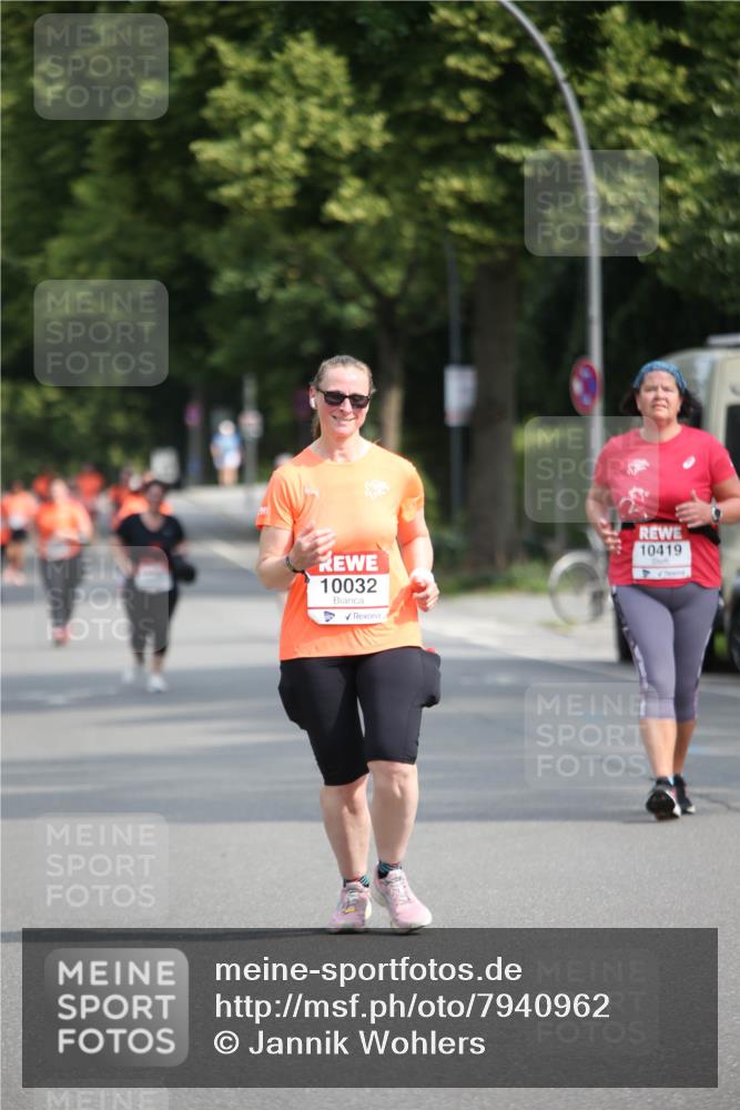 15.06.2025 - REWE Women's Run Jannik Wohlers http://msf.ph/oto/7940962 15.06.2025 09:58:36 Laufen 10032, 10419 meine-sportfotos.de