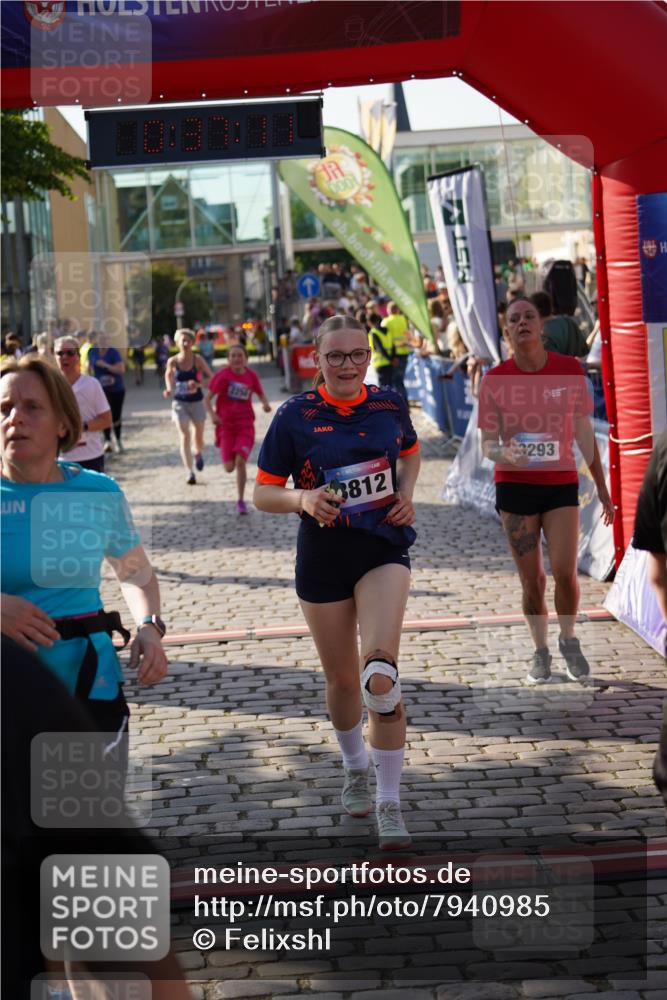 13.06.2025 - Holstenköstenlauf Felixshl http://msf.ph/oto/7940985 13.06.2025 18:07:12 Laufen 2250, 2586, 2621, 2696, 3236, 3293, 3577, 3812 meine-sportfotos.de