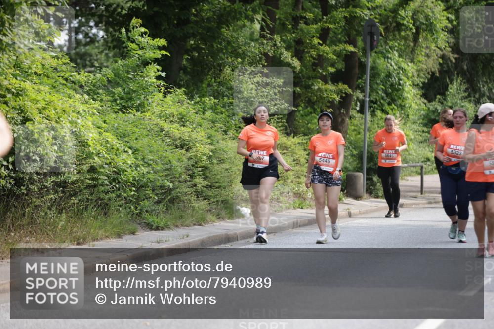 15.06.2025 - REWE Women's Run Jannik Wohlers http://msf.ph/oto/7940989 15.06.2025 10:15:18 Laufen 5645, 5445, 5323 meine-sportfotos.de