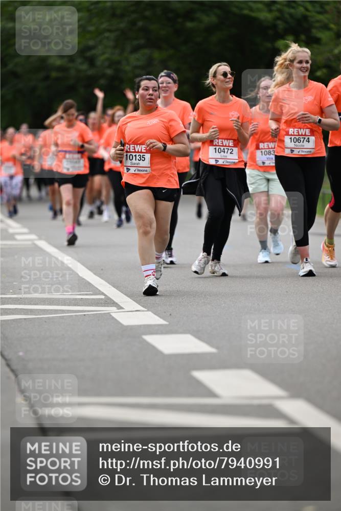 15.06.2025 - REWE Women's Run Dr. Thomas Lammeyer http://msf.ph/oto/7940991 15.06.2025 09:21:07 Laufen 10472, 1083, 10135, 10674 meine-sportfotos.de
