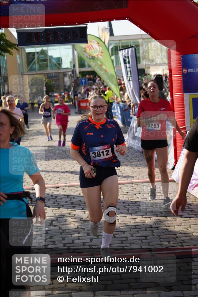 13.06.2025 - Holstenköstenlauf Felixshl http://msf.ph/oto/7941002 13.06.2025 18:07:12 Laufen 2250, 2586, 2621, 2696, 3236, 3293, 3577, 3812 meine-sportfotos.de