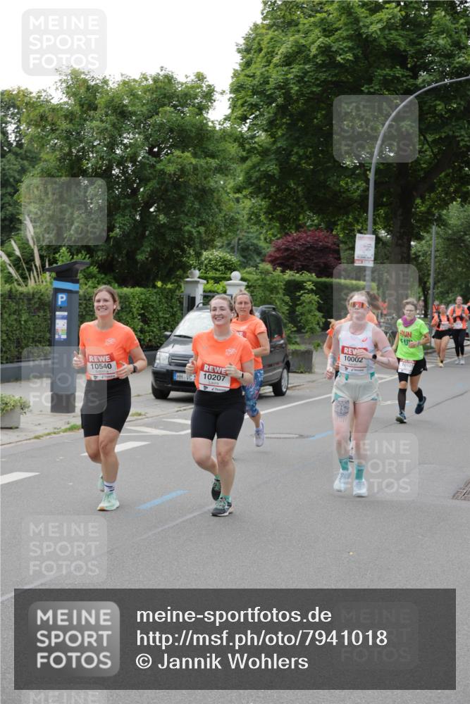 15.06.2025 - REWE Women's Run Jannik Wohlers http://msf.ph/oto/7941018 15.06.2025 08:28:12 Laufen 10540, 1, 10207, 10002, 10101 meine-sportfotos.de