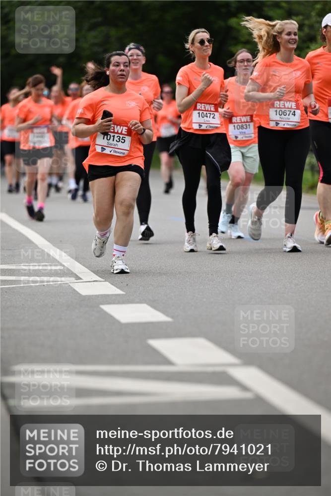 15.06.2025 - REWE Women's Run Dr. Thomas Lammeyer http://msf.ph/oto/7941021 15.06.2025 09:21:08 Laufen 10135, 10472, 10831, 10674 meine-sportfotos.de