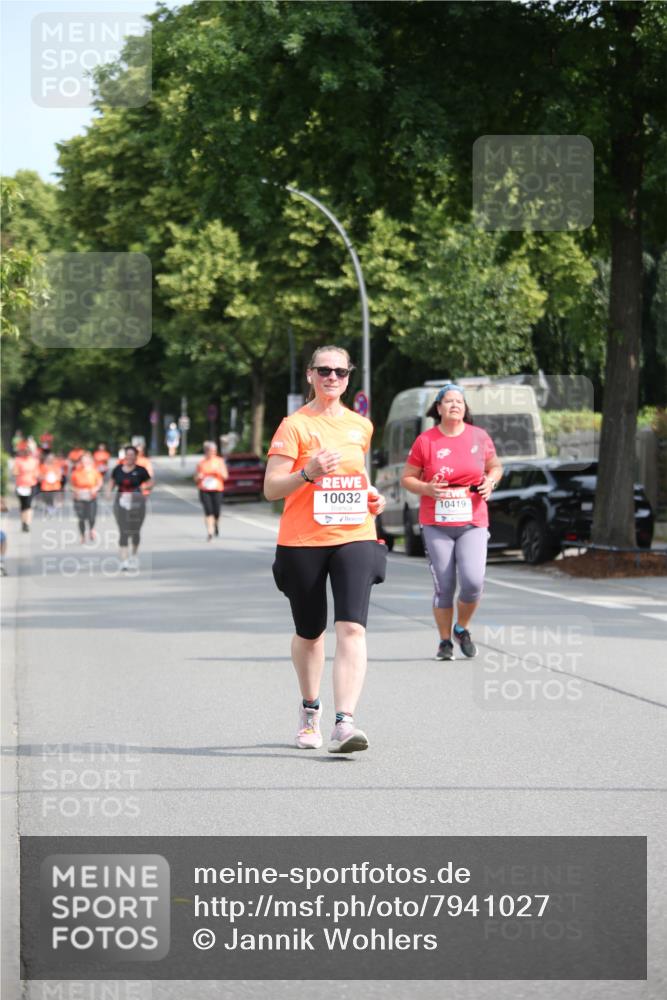 15.06.2025 - REWE Women's Run Jannik Wohlers http://msf.ph/oto/7941027 15.06.2025 09:58:38 Laufen 10032, 10419 meine-sportfotos.de