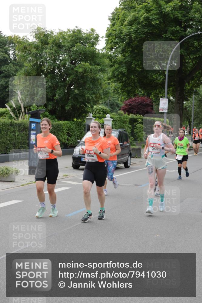 15.06.2025 - REWE Women's Run Jannik Wohlers http://msf.ph/oto/7941030 15.06.2025 08:28:12 Laufen 10540, 10207, 10002 meine-sportfotos.de