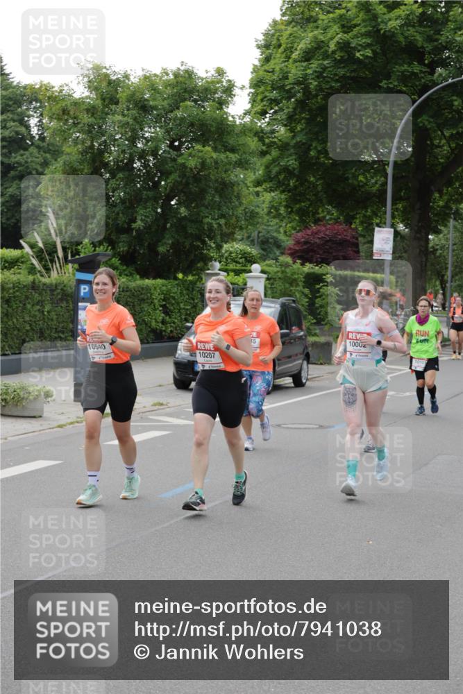 15.06.2025 - REWE Women's Run Jannik Wohlers http://msf.ph/oto/7941038 15.06.2025 08:28:12 Laufen 10540, 10207, 10002 meine-sportfotos.de
