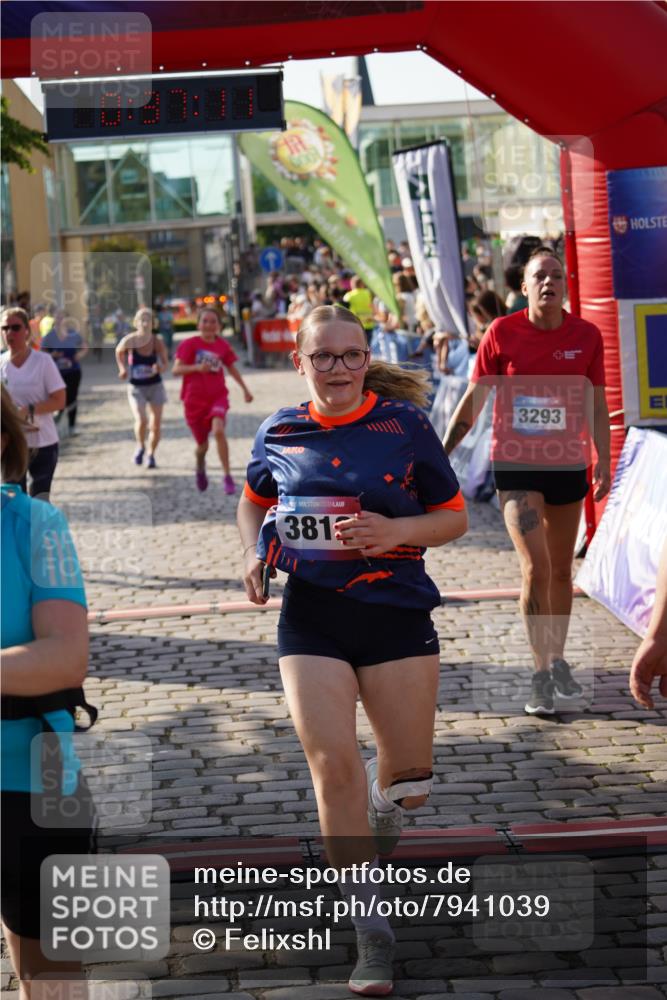 13.06.2025 - Holstenköstenlauf Felixshl http://msf.ph/oto/7941039 13.06.2025 18:07:12 Laufen 2250, 2586, 2621, 2696, 3236, 3293, 3577, 3812 meine-sportfotos.de
