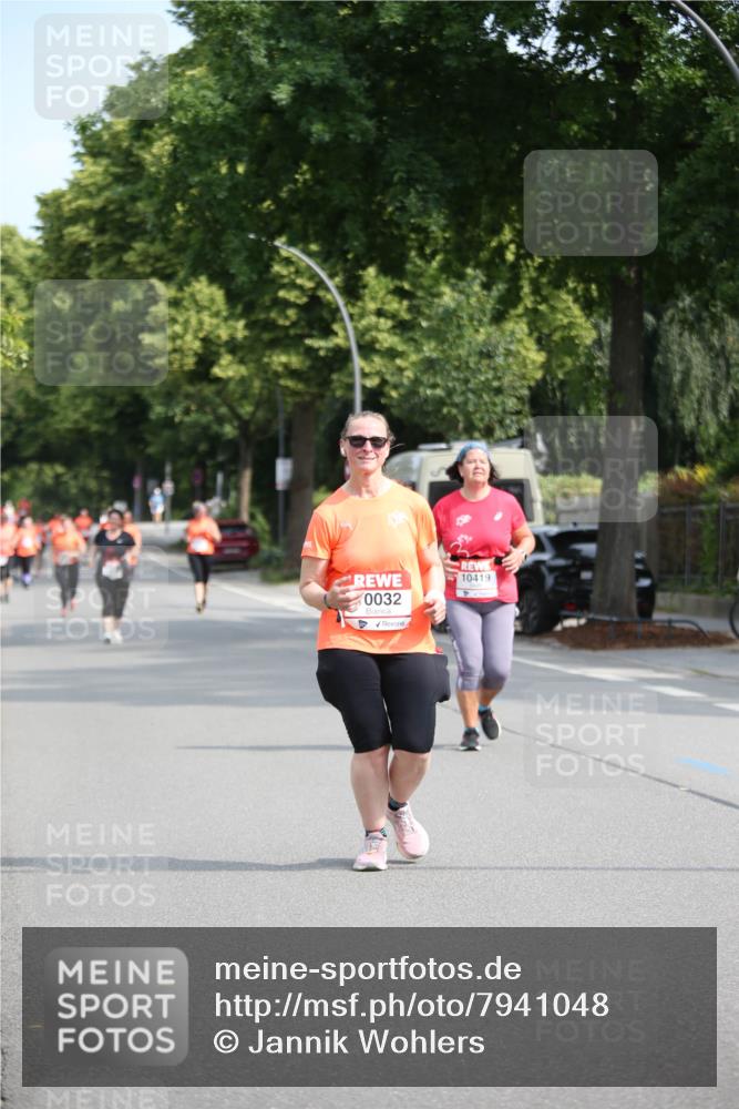 15.06.2025 - REWE Women's Run Jannik Wohlers http://msf.ph/oto/7941048 15.06.2025 09:58:39 Laufen 0032, 10419 meine-sportfotos.de
