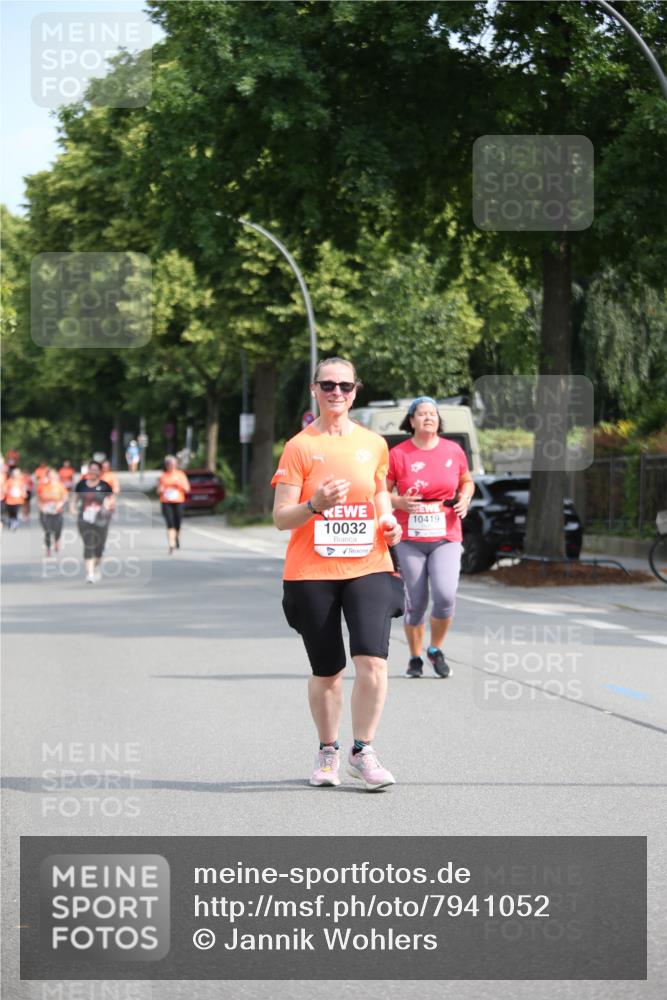 15.06.2025 - REWE Women's Run Jannik Wohlers http://msf.ph/oto/7941052 15.06.2025 09:58:39 Laufen 10032, 10419 meine-sportfotos.de