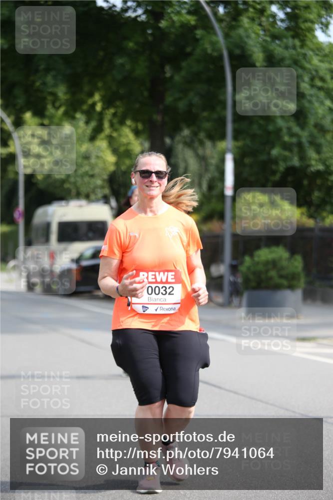 15.06.2025 - REWE Women's Run Jannik Wohlers http://msf.ph/oto/7941064 15.06.2025 09:58:40 Laufen 0032 meine-sportfotos.de