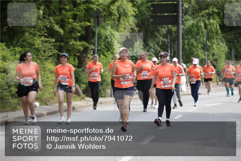 15.06.2025 - REWE Women's Run Jannik Wohlers http://msf.ph/oto/7941072 15.06.2025 10:15:19 Laufen 5407, 5645, 5445, 5504, 5235, 5446, 5943 meine-sportfotos.de