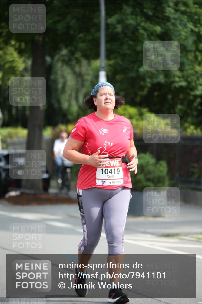 15.06.2025 - REWE Women's Run Jannik Wohlers http://msf.ph/oto/7941101 15.06.2025 09:58:42 Laufen  meine-sportfotos.de