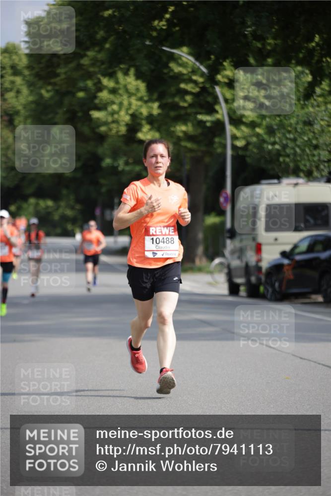 15.06.2025 - REWE Women's Run Jannik Wohlers http://msf.ph/oto/7941113 15.06.2025 08:45:59 Laufen 10488 meine-sportfotos.de