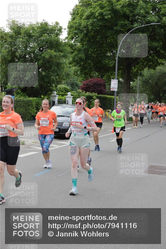 15.06.2025 - REWE Women's Run Jannik Wohlers http://msf.ph/oto/7941116 15.06.2025 08:28:13 Laufen 10745, 0207, 1000, 043, 10102, 10101 meine-sportfotos.de