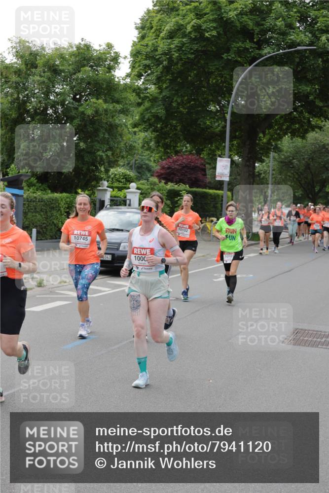 15.06.2025 - REWE Women's Run Jannik Wohlers http://msf.ph/oto/7941120 15.06.2025 08:28:13 Laufen 10745, 043, 1000, 10102, 1010 meine-sportfotos.de