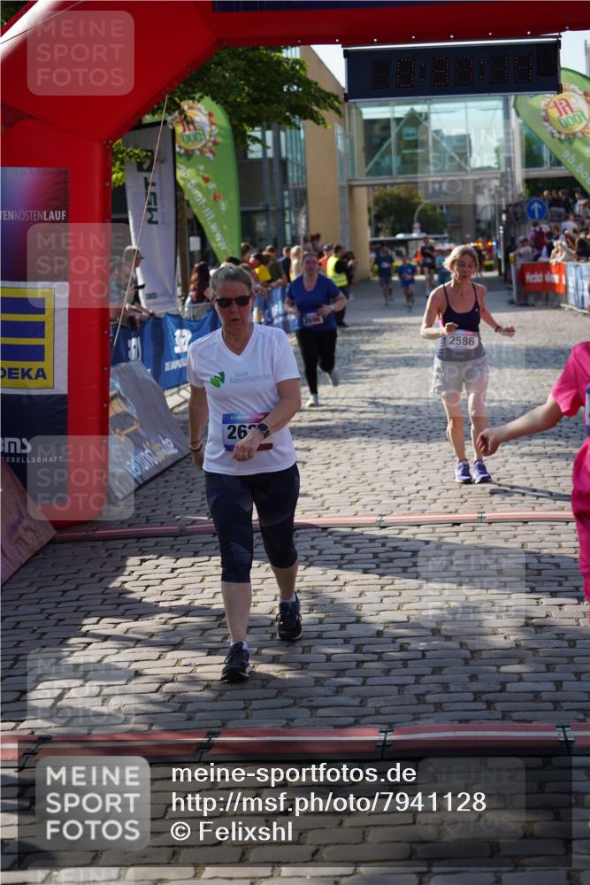 13.06.2025 - Holstenköstenlauf Felixshl http://msf.ph/oto/7941128 13.06.2025 18:07:15 Laufen 2250, 2586, 2621, 2696, 3293, 3812 meine-sportfotos.de