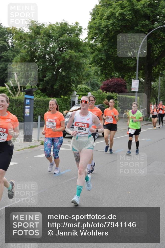 15.06.2025 - REWE Women's Run Jannik Wohlers http://msf.ph/oto/7941146 15.06.2025 08:28:13 Laufen 07, 10745, 10002, 0102, 10101 meine-sportfotos.de