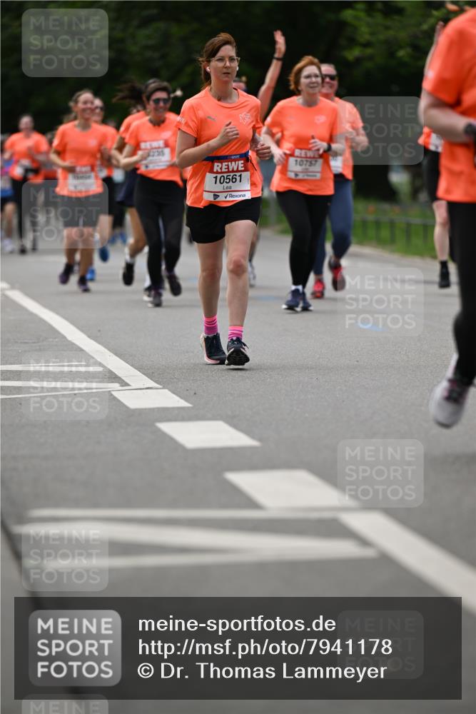 15.06.2025 - REWE Women's Run Dr. Thomas Lammeyer http://msf.ph/oto/7941178 15.06.2025 09:21:12 Laufen 10561, 10757 meine-sportfotos.de