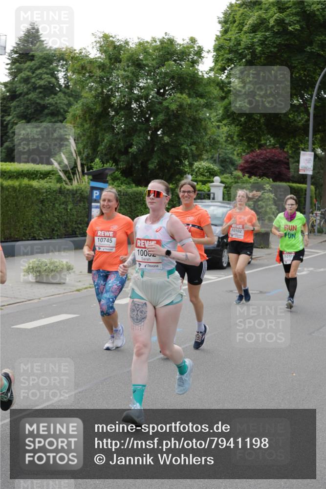 15.06.2025 - REWE Women's Run Jannik Wohlers http://msf.ph/oto/7941198 15.06.2025 08:28:13 Laufen 10745, 1000, 10102, 10101 meine-sportfotos.de