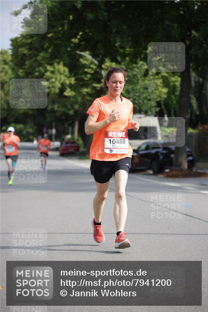 15.06.2025 - REWE Women's Run Jannik Wohlers http://msf.ph/oto/7941200 15.06.2025 08:46:00 Laufen 10488 meine-sportfotos.de