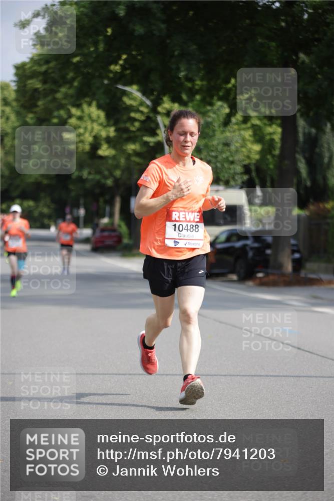 15.06.2025 - REWE Women's Run Jannik Wohlers http://msf.ph/oto/7941203 15.06.2025 08:46:00 Laufen 10488 meine-sportfotos.de