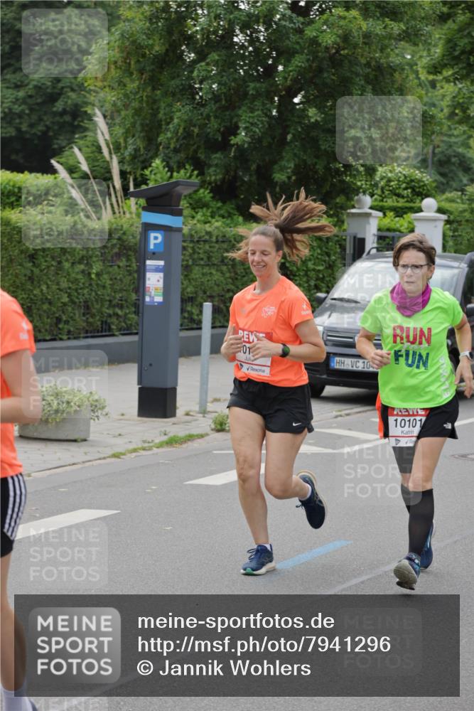 15.06.2025 - REWE Women's Run Jannik Wohlers http://msf.ph/oto/7941296 15.06.2025 08:28:15 Laufen 01, 10, 10101 meine-sportfotos.de