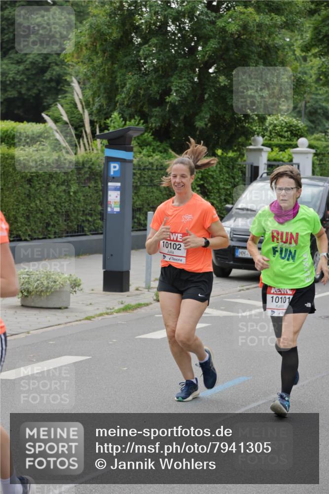 15.06.2025 - REWE Women's Run Jannik Wohlers http://msf.ph/oto/7941305 15.06.2025 08:28:15 Laufen 10102, 10101 meine-sportfotos.de