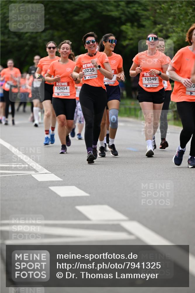 15.06.2025 - REWE Women's Run Dr. Thomas Lammeyer http://msf.ph/oto/7941325 15.06.2025 09:21:16 Laufen 10454, 0235, 10349 meine-sportfotos.de