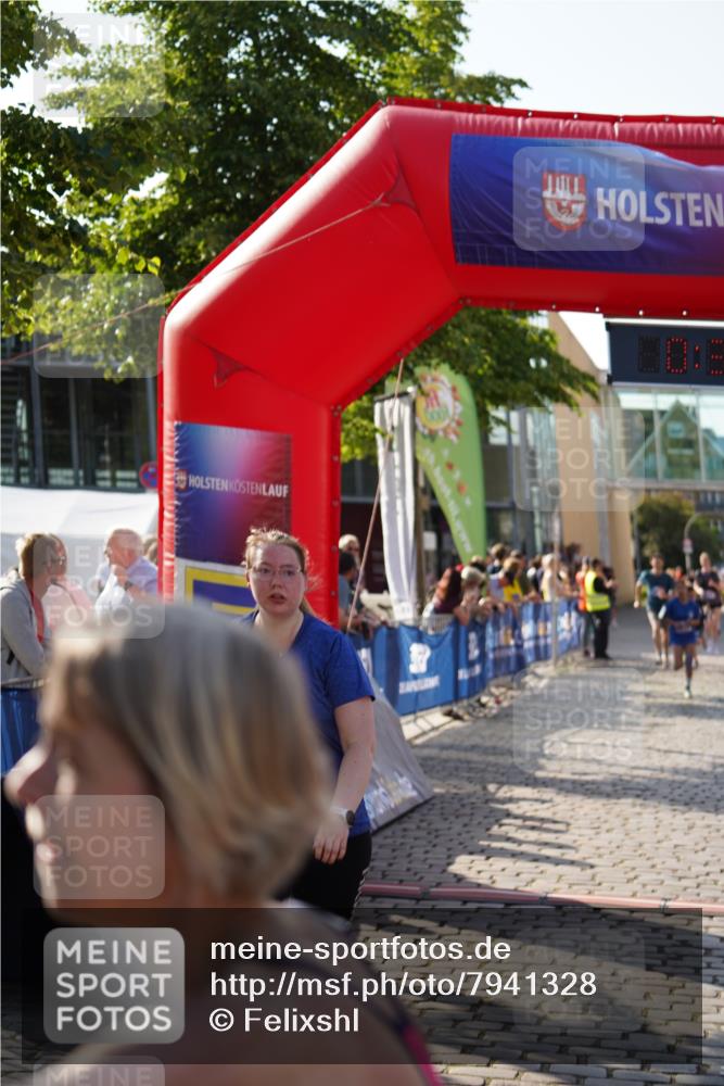 13.06.2025 - Holstenköstenlauf Felixshl http://msf.ph/oto/7941328 13.06.2025 18:07:19 Laufen 2586, 2696, 3033, 3615, 3616 meine-sportfotos.de